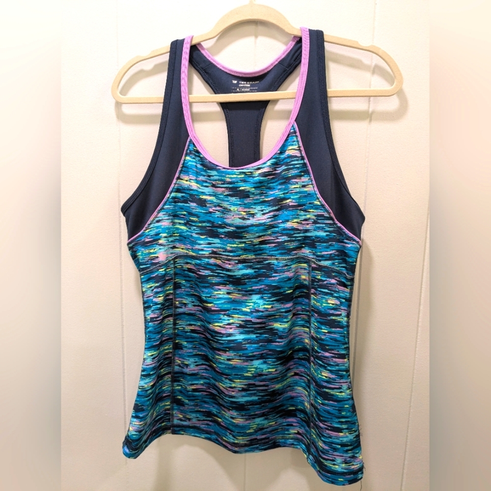 Tek Gear/Dry Tek racer back athletic tank top. Size XL. Multi color